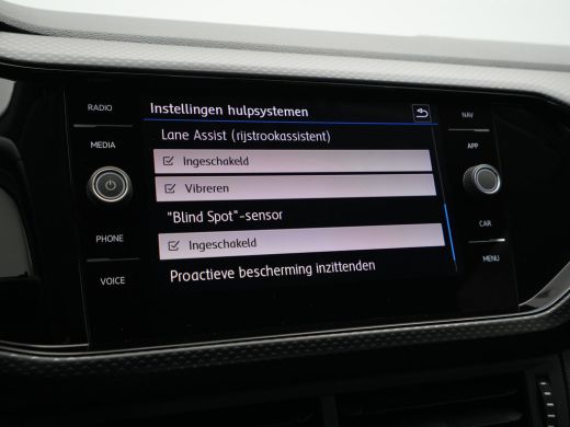Volkswagen T-Cross 1.0 TSI 95pk Life Navigatie Carplay Pdc Acc Sideassist 292 ActivLease financial lease