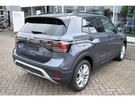 Volkswagen T-Cross Life Edition | 'App-Connect' draadloze smartphone integratie | Achterlichten LED | Afstandscontro... ActivLease financial lease