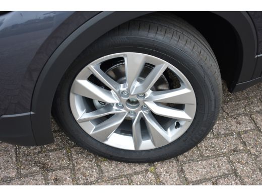 Volkswagen T-Cross Life Edition | 'App-Connect' draadloze smartphone integratie | Achterlichten LED | Afstandscontro... ActivLease financial lease