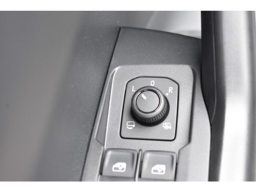 Volkswagen T-Cross Life Edition | 'App-Connect' draadloze smartphone integratie | Achterlichten LED | Afstandscontro... ActivLease financial lease