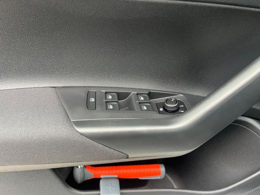 Volkswagen Taigo 1.0 TSI Life | Achterlichten LED | Airco | ACC | Apple Carplay | Camera achter | ActivLease financial lease