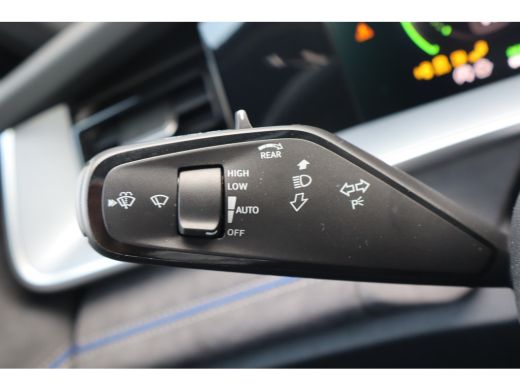 Volkswagen Tayron 272PK R-Line Edition Inclusief €2000,- inruilvoordeel | 'App-Connect' draadloze smartphone integr... ActivLease financial lease