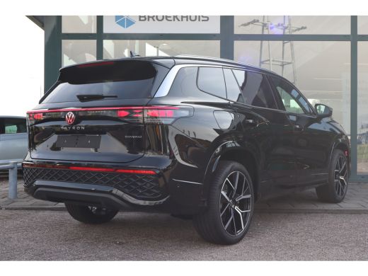 Volkswagen Tayron 272PK R-Line Edition Inclusief €2000,- inruilvoordeel | 'App-Connect' draadloze smartphone integr... ActivLease financial lease