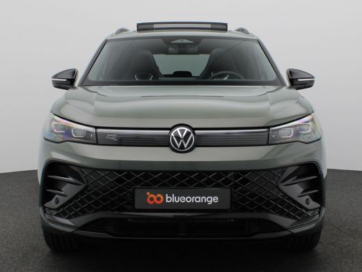 Volkswagen Tiguan 1.5 eHybrid R-Line Edition 272PK DSG black style, trekhaak, panoramadak, Harman Kardon, keyless, ... ActivLease financial lease