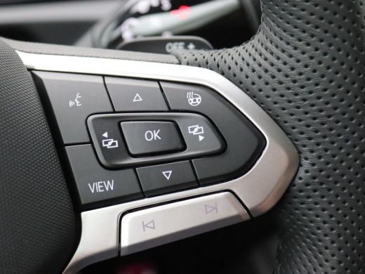 Volkswagen Tiguan 1.5 eHybrid R-Line Edition 272PK DSG black style, trekhaak, panoramadak, Harman Kardon, keyless, ... ActivLease financial lease