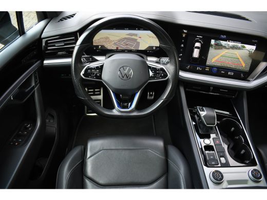 Volkswagen Touareg R 3.0 TSi eHybrid 4M Pano Trekh ACC Luchtvering Stuurverw ActivLease financial lease
