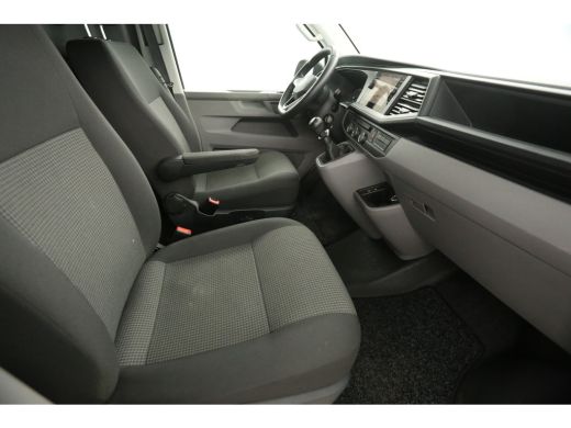 Volkswagen Transporter 2.0 TDI L2H1 | Airco | Carplay | Cruise | Trekhaak | Navi | Parkeersensoren ActivLease financial lease