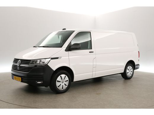 Volkswagen Transporter 2.0 TDI L2H1 | Airco | Carplay | Cruise | Trekhaak | Navi | Parkeersensoren ActivLease financial lease