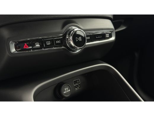 Volvo  XC40 1.5 T5 Recharge R-Design | Achterbank in delen neerklapbaar | Achteropkomend verkeer waarschuwing... ActivLease financial lease