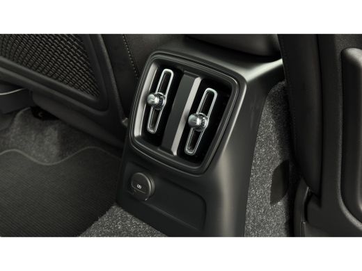 Volvo  XC40 1.5 T5 Recharge R-Design | Achterbank in delen neerklapbaar | Achteropkomend verkeer waarschuwing... ActivLease financial lease