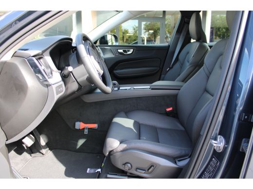 Volvo  XC60 2.0 T6 Plug-in hybrid AWD Ultra Dark Head-up display, stoel/stuurverwarming ActivLease financial lease