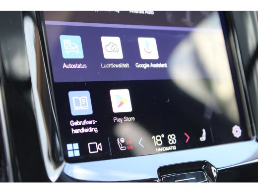 Volvo  XC60 2.0 T6 Plug-in hybrid AWD Ultra Dark Head-up display, stoel/stuurverwarming ActivLease financial lease