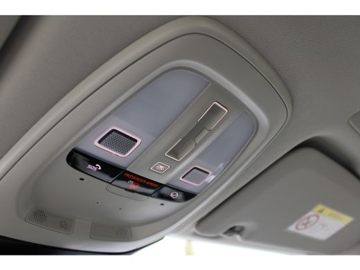 Volvo  XC60 2.0 T6 Plug-in hybrid AWD Ultra Dark Head-up display, stoel/stuurverwarming ActivLease financial lease