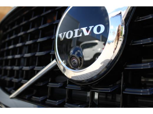 Volvo  XC60 2.0 T6 Plug-in hybrid AWD Ultra Dark Head-up display, stoel/stuurverwarming ActivLease financial lease