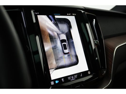 Volvo  XC60 T6 AWD Plus Dark | Luchtvering | Trekhaak | 360 camera |  Stoelventilatie | Keyless entry |  Pano... ActivLease financial lease