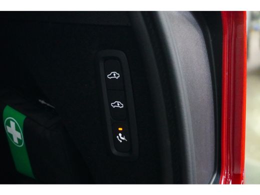 Volvo  XC90 T8 AWD Ultimate Dark | Bowers & Wilkins | trekhaak | Luchtvering | ActivLease financial lease