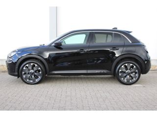 Fiat 600 1.2 Hybrid La Prima / Navigatie / Camera / LEDER / Stoelverwarming / Dodehoek / PDC V+A / Keyless...