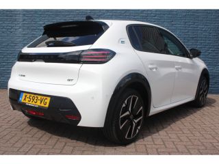 Peugeot e-208 EV GT 51 kWh | Nieuw model | Navigatie | Camera | Stoelverwarming | Adaptieve cruise | Fase 3 | B...