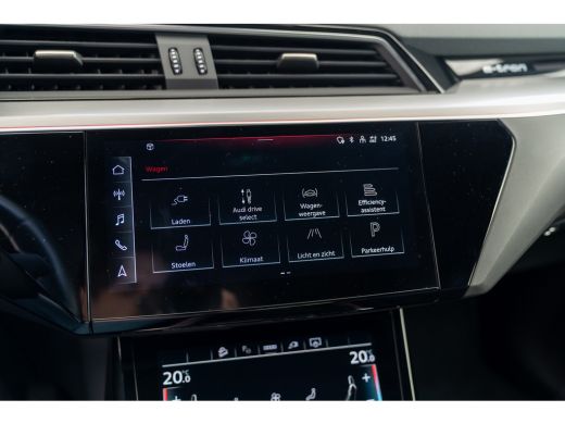 Audi e-tron 55 quattro S edition 95 kWh | Achterbank in delen neerklapbaar | Armsteun voor | Audio installatie ActivLease financial lease