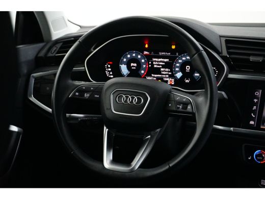 Audi Q3 35 TFSI Advanced edition | Trekhaak | ActivLease financial lease
