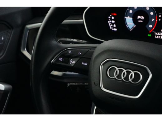 Audi Q3 35 TFSI Advanced edition | Trekhaak | ActivLease financial lease