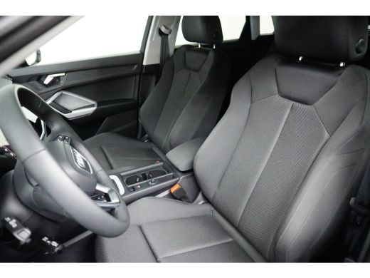 Audi Q3 Advanced Edition | Trekhaak | ActivLease financial lease