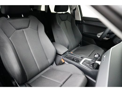 Audi Q3 Advanced Edition | Trekhaak | ActivLease financial lease