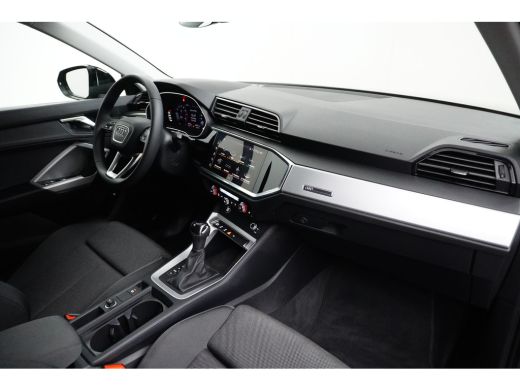 Audi Q3 Advanced Edition | Trekhaak | ActivLease financial lease