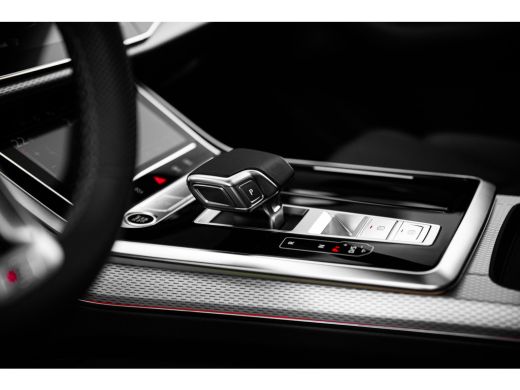 Audi Q8 55 TFSI e quattro Pro Line S | Panoramadak | HUD | Matrix | Servosluiting | City | Tour | ActivLease financial lease