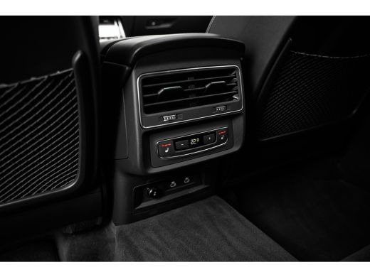 Audi Q8 55 TFSI e quattro Pro Line S | Panoramadak | HUD | Matrix | Servosluiting | City | Tour | ActivLease financial lease