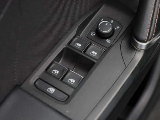 CUPRA Leon Sportstourer 1.4 245 Pk Automaat e-Hybrid VZ Adrenaline | Full LED | Camera | Carplay | Adaptive Cruise | Elek... ActivLease financial lease