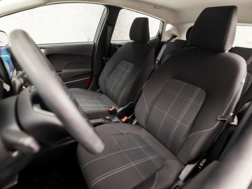 Ford Fiesta 1.0 EcoBoost Sport (APPLE CARPLAY, GROOT NAVI, LANE ASSIST, SPORTSTOELEN, PARKEERSENSOREN, CRUISE... ActivLease financial lease