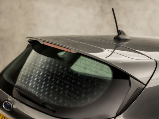 Ford Fiesta 1.0 EcoBoost Sport (APPLE CARPLAY, GROOT NAVI, LANE ASSIST, SPORTSTOELEN, PARKEERSENSOREN, CRUISE... ActivLease financial lease