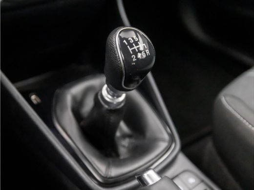 Ford Fiesta 1.0 EcoBoost Sport (APPLE CARPLAY, GROOT NAVI, LANE ASSIST, SPORTSTOELEN, PARKEERSENSOREN, CRUISE... ActivLease financial lease