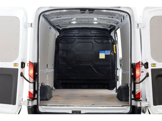 Ford Transit 350 2.0 TDCI 130pk E6 RWD L3H2 Trend Navi/Camera Trekhaak 2750kg 10-2019 ActivLease financial lease