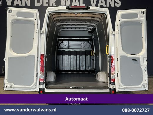 Iveco Daily 35S14V 136pk Automaat 3500kg Trekhaak L2H2 Euro6 Airco | Camera | Navigatie LED, Cruiscontrol, Ch... ActivLease financial lease