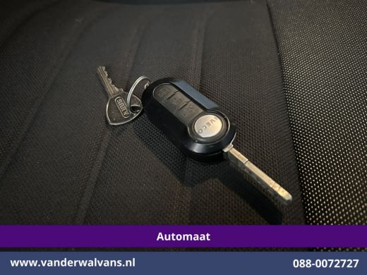 Iveco Daily 35S14V 136pk Automaat 3500kg Trekhaak L2H2 Euro6 Airco | Camera | Navigatie LED, Cruiscontrol, Ch... ActivLease financial lease