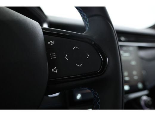 Lynk & Co 01 1.5 Zwarte hemel! alle opties, Climate, ActivLease financial lease