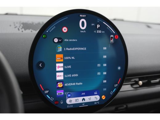 Mini Aceman SE / LED / Parking Assistant / 18" Night Flash Spoke Grey ActivLease financial lease