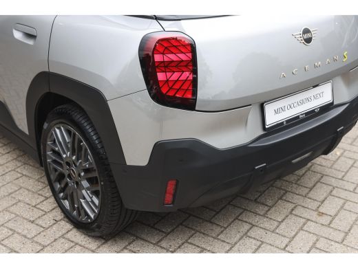 Mini Aceman SE / LED / Parking Assistant / 18" Night Flash Spoke Grey ActivLease financial lease