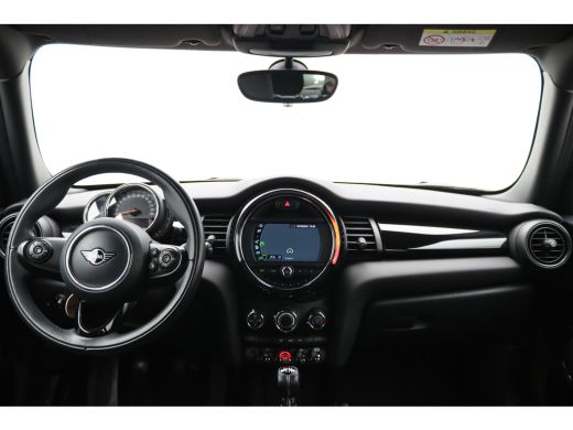 Mini Cooper 1.5 Cooper | 18 inch LM | Afwijkende dakkleur | Airco ActivLease financial lease