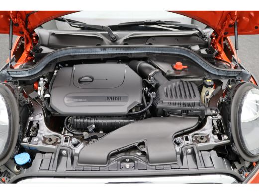 Mini Cooper 1.5 Cooper | 18 inch LM | Afwijkende dakkleur | Airco ActivLease financial lease