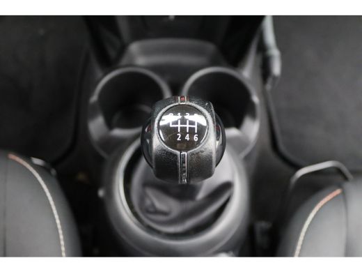 Mini Cooper 1.5 Cooper | 18 inch LM | Afwijkende dakkleur | Airco ActivLease financial lease