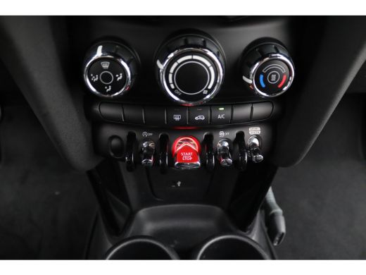 Mini Cooper 1.5 Cooper | 18 inch LM | Afwijkende dakkleur | Airco ActivLease financial lease