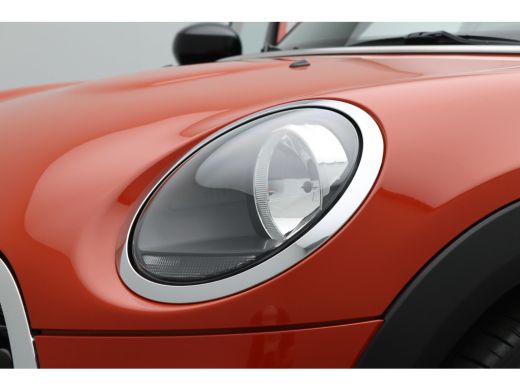 Mini Cooper 1.5 Cooper | 18 inch LM | Afwijkende dakkleur | Airco ActivLease financial lease