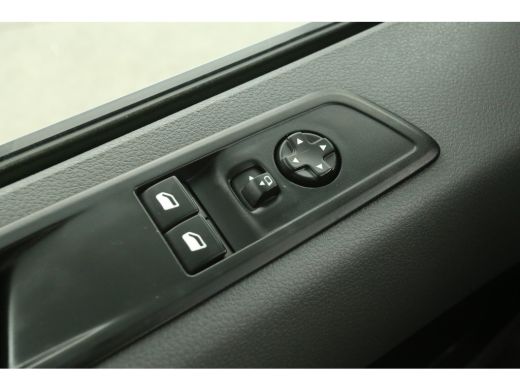 Opel Vivaro 2.0 CDTI 150PK L2H1 | Airco | 360° CAM | Carplay | Cruise | Trekhaak | 3 Persoons | PDC | Sidebars ActivLease financial lease