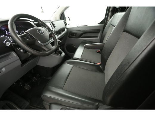 Opel Vivaro 2.0 CDTI 150PK L2H1 | Airco | 360° CAM | Carplay | Cruise | Trekhaak | 3 Persoons | PDC | Sidebars ActivLease financial lease