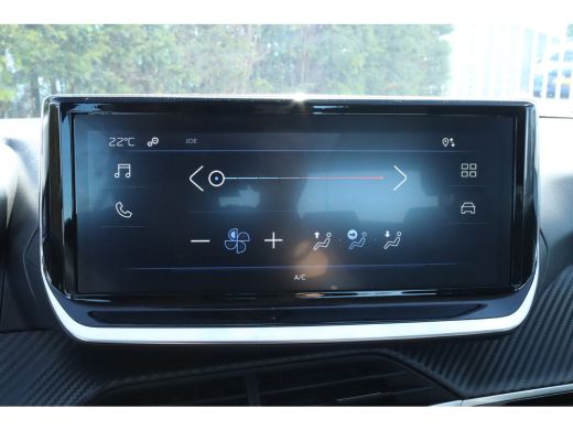 Peugeot 208 Allure | 16" Lichtmetalen velgen 'ELBORN' | Climate Control | Dashboard en deurpanelen in kunstst... ActivLease financial lease