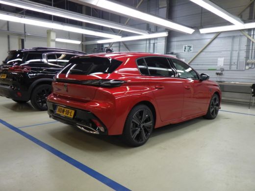 Peugeot 308 1.6 Plug-in Hybrid 180 GT Panoramadak / 360 camera | Achterbank in 3 delen neerklapbaar met skilu... ActivLease financial lease
