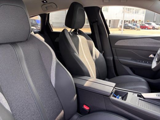 Peugeot 308 SW 1.2 Allure 130PK Automaat | Camera | Navigatie | Parkeersensoren | Apple Carplay / Android Aut... ActivLease financial lease